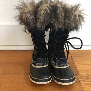 Winter boots, black boots, Sorel boots, fur boots
